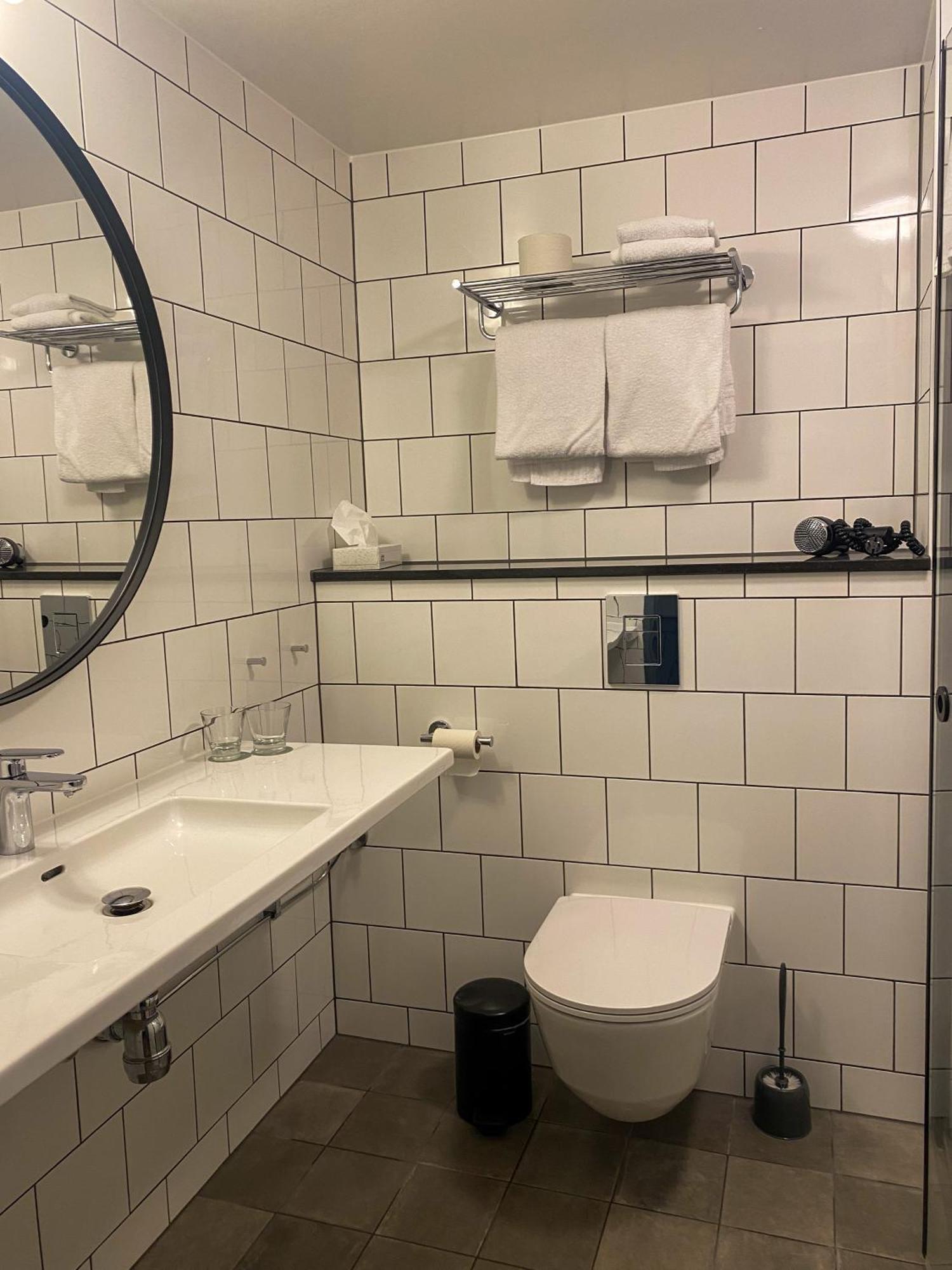 Home Hotel Tollboden Drammen Bagian luar foto